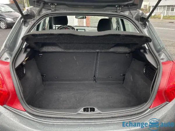 PEUGEOT 208 1.4 HDi 68ch Allure