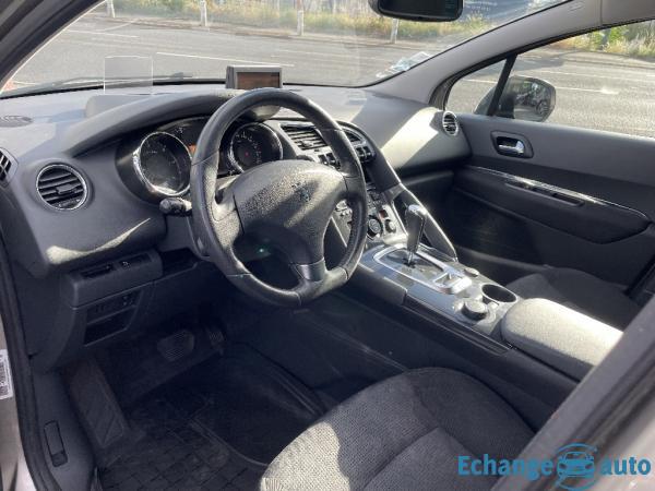 PEUGEOT 3008 1.6 HDi 112ch BMP6 Premium Pack