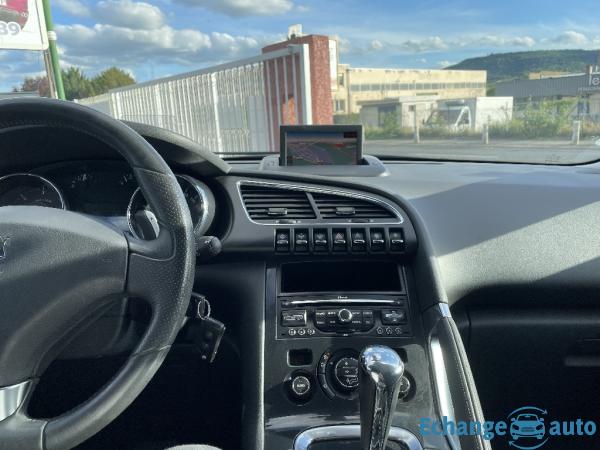PEUGEOT 3008 1.6 HDi 112ch BMP6 Premium Pack