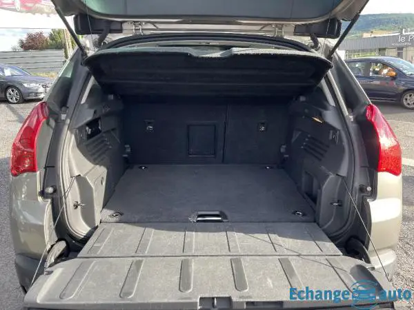 PEUGEOT 3008 1.6 HDi 112ch BMP6 Premium Pack