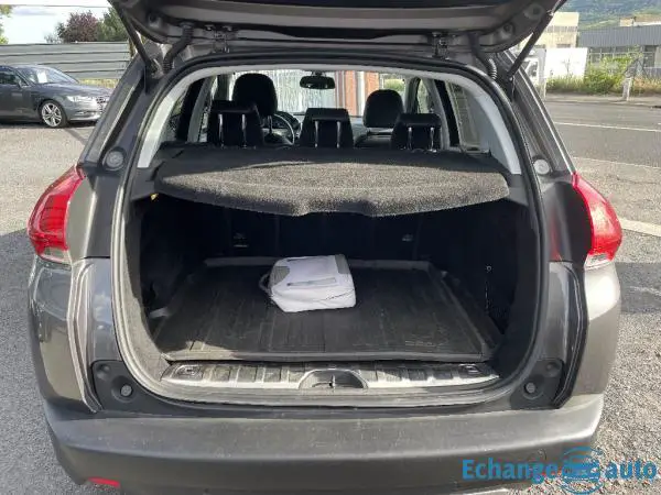 PEUGEOT 2008 1.6 VTi 120ch BVM5 Allure