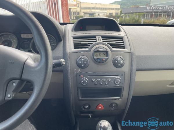 RENAULT MEGANE II 1.5 dCi 105 Dynamique
