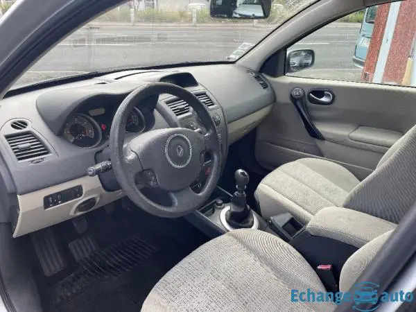 RENAULT MEGANE II 1.5 dCi 105 Dynamique