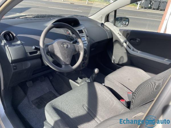 TOYOTA YARIS 1.0 - 69 VVT-i Confort Pack