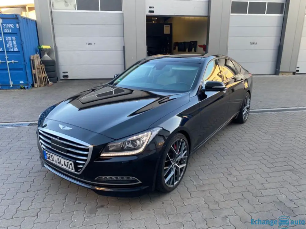 Hyundai Genesis Sport Limousine 3.8 V6 GDI