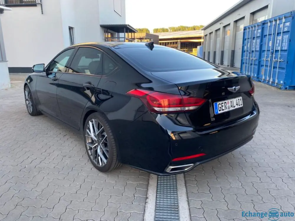 Hyundai Genesis Sport Limousine 3.8 V6 GDI