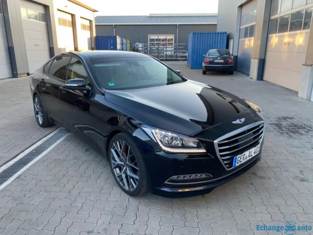 Hyundai Genesis Sport Limousine 3.8 V6 GDI
