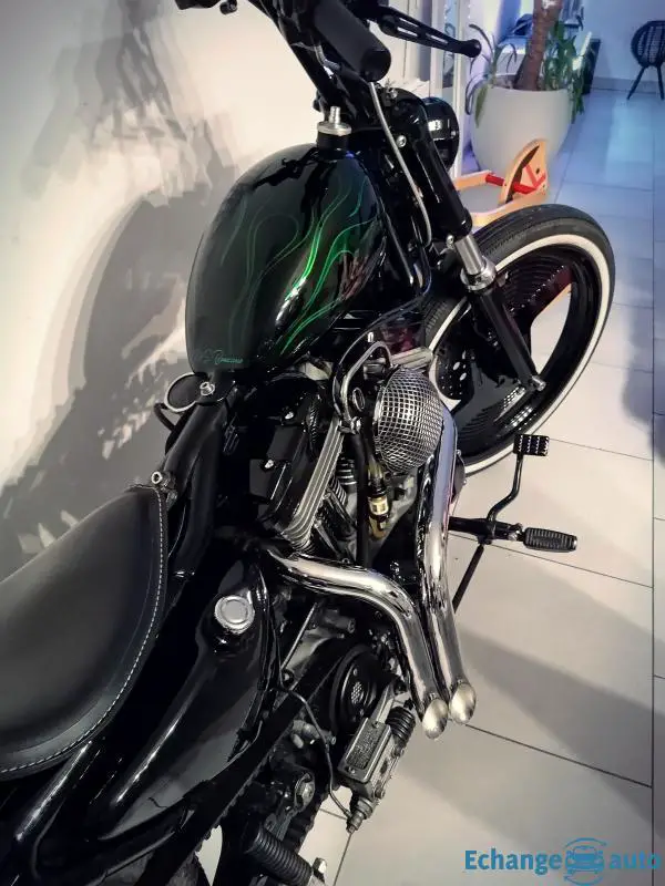 Harley davidson 1200 bobber (FREEWAY MAGAZINE