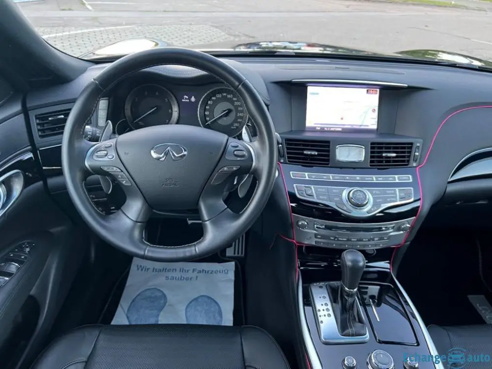 Infiniti Q70 30d V6 S Auto