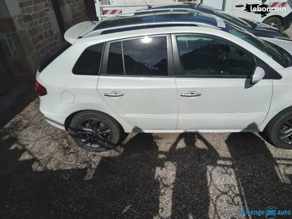 V ou échange Renault koleos en très bon état