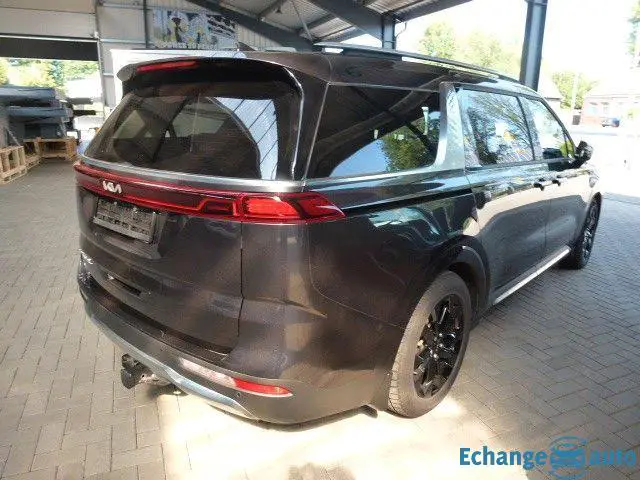 Kia Carnival SX FWD