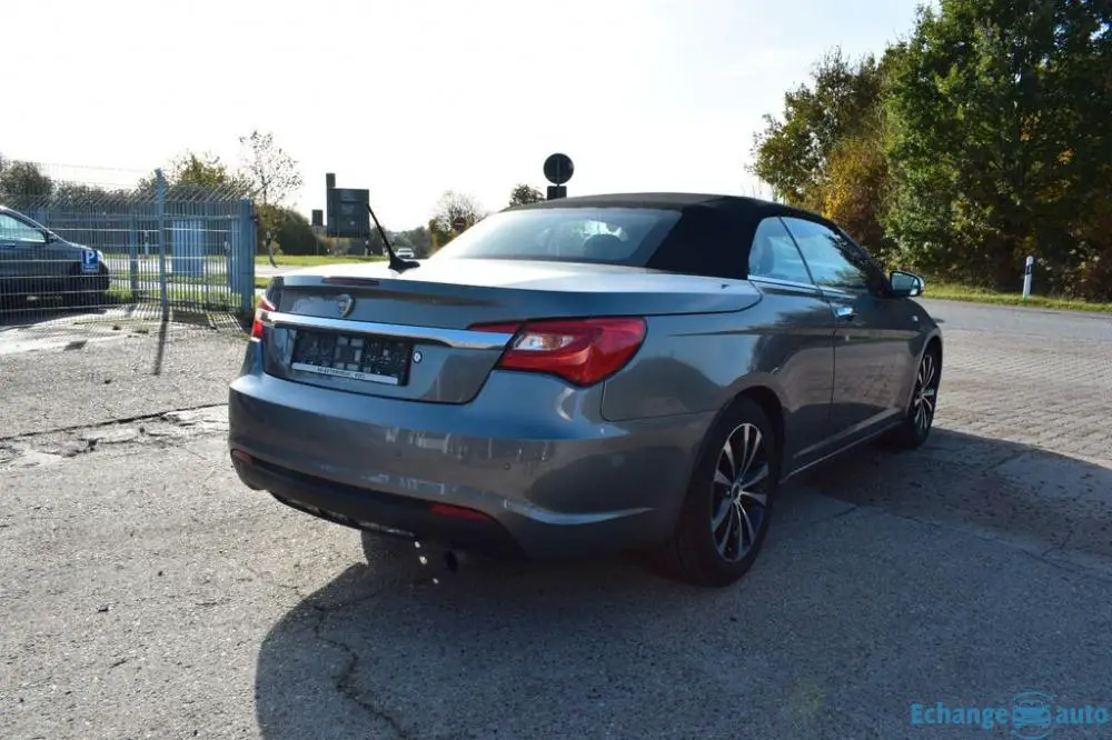 Lancia Flavia 2.4 16v