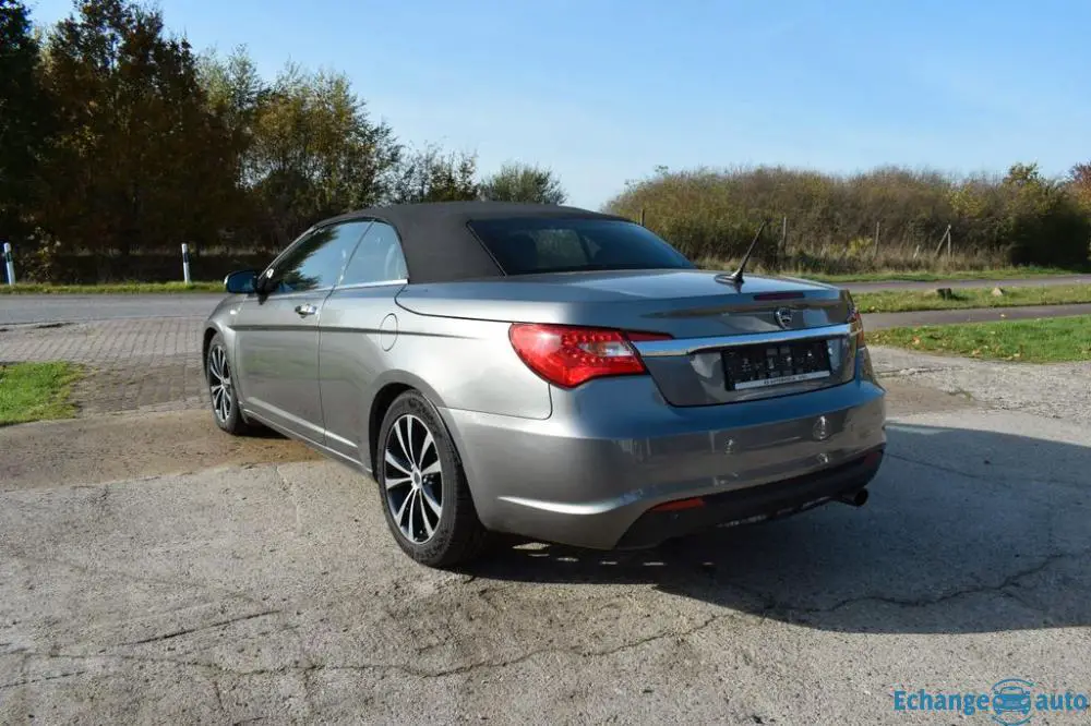 Lancia Flavia 2.4 16v