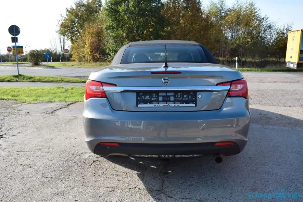 Lancia Flavia 2.4 16v