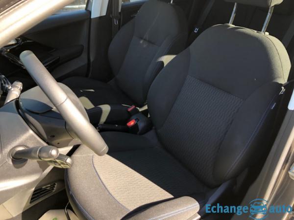 Peugeot 208 1.2I PURETECH 12V - 82 STYLE