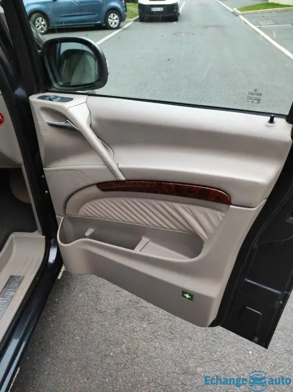 Mercedes Viano brabus en eflexfuel  V6 BRABUS