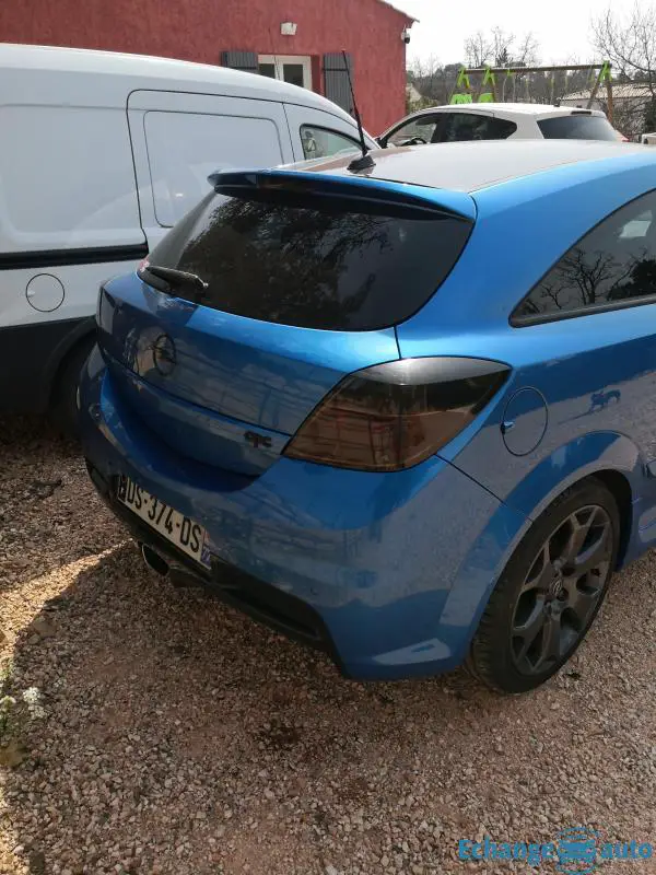 Opel Astra OPC