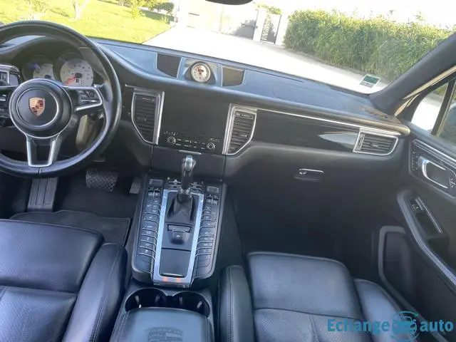 Porsche Macan S