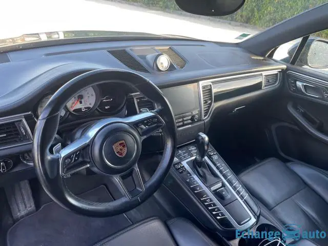Porsche Macan S