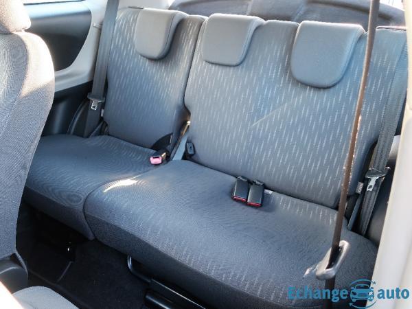 TOYOTA YARIS 100 VVT-i Confort SetS 3p