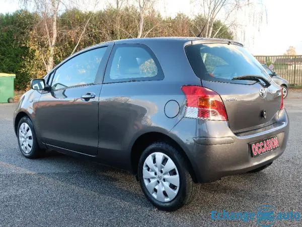 TOYOTA YARIS 100 VVT-i Confort SetS 3p