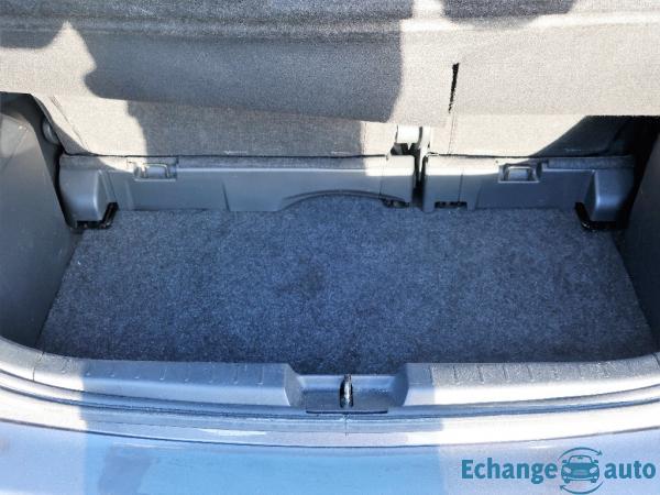 TOYOTA YARIS 100 VVT-i Confort SetS 3p