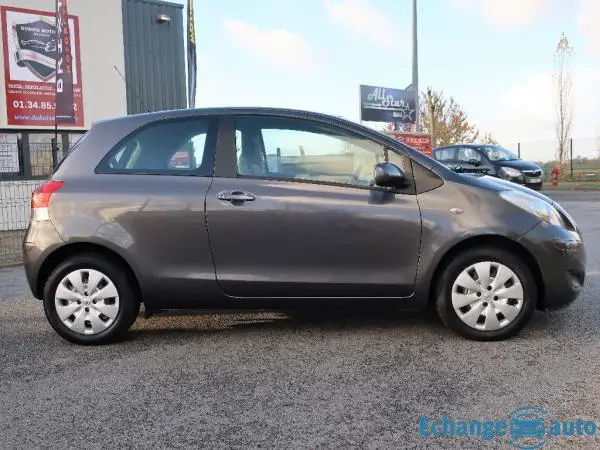 TOYOTA YARIS 100 VVT-i Confort SetS 3p
