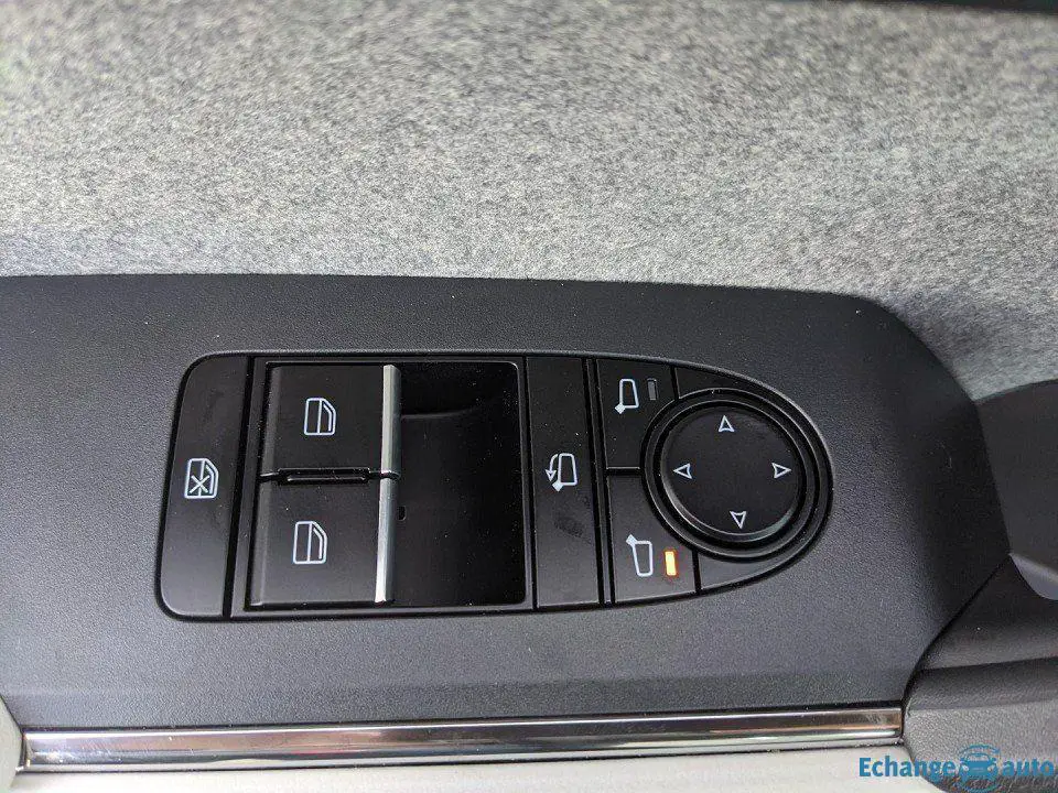 Mazda MX-30 e-SKYACTIV