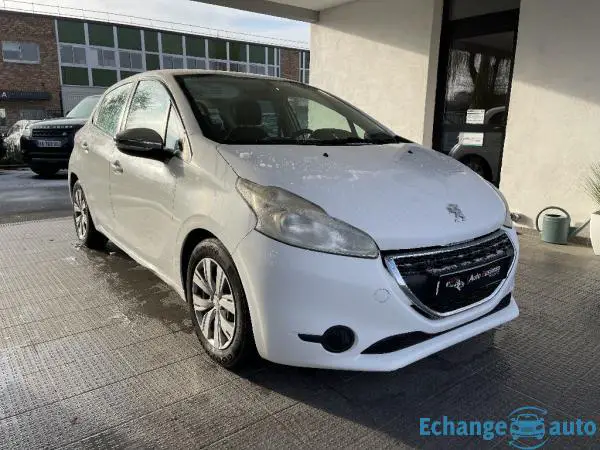 PEUGEOT 208 208 1.6 e-HDi 92ch FAP BVM5 Business Pack