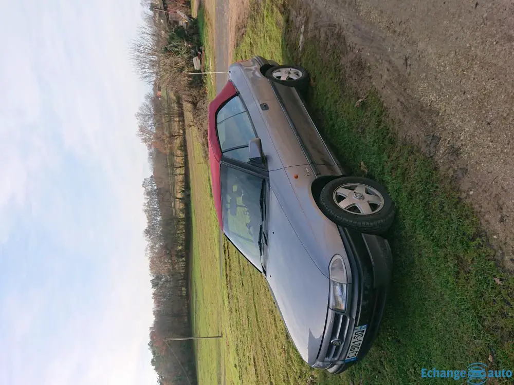 Opel cabriolet bertonne