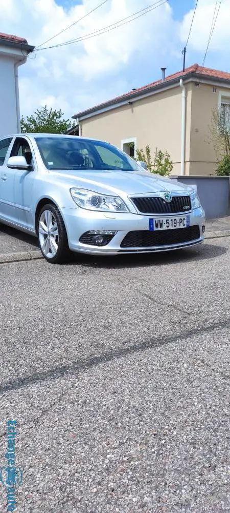 Skoda OCTAVIA 2.0 FSI RS 250 CH