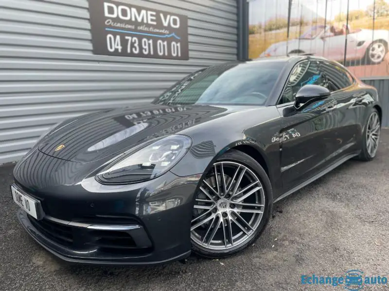 PORSCHE PANAMERA