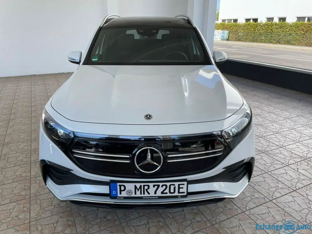 Mercedes-Benz EQB 300 4M AMG Line