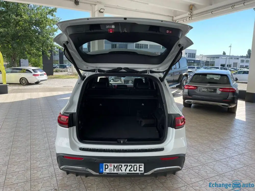 Mercedes-Benz EQB 300 4M AMG Line