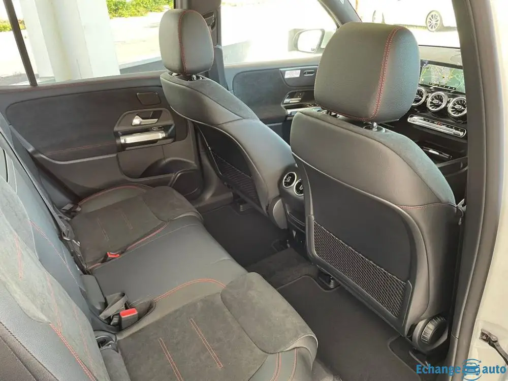 Mercedes-Benz EQB 300 4M AMG Line