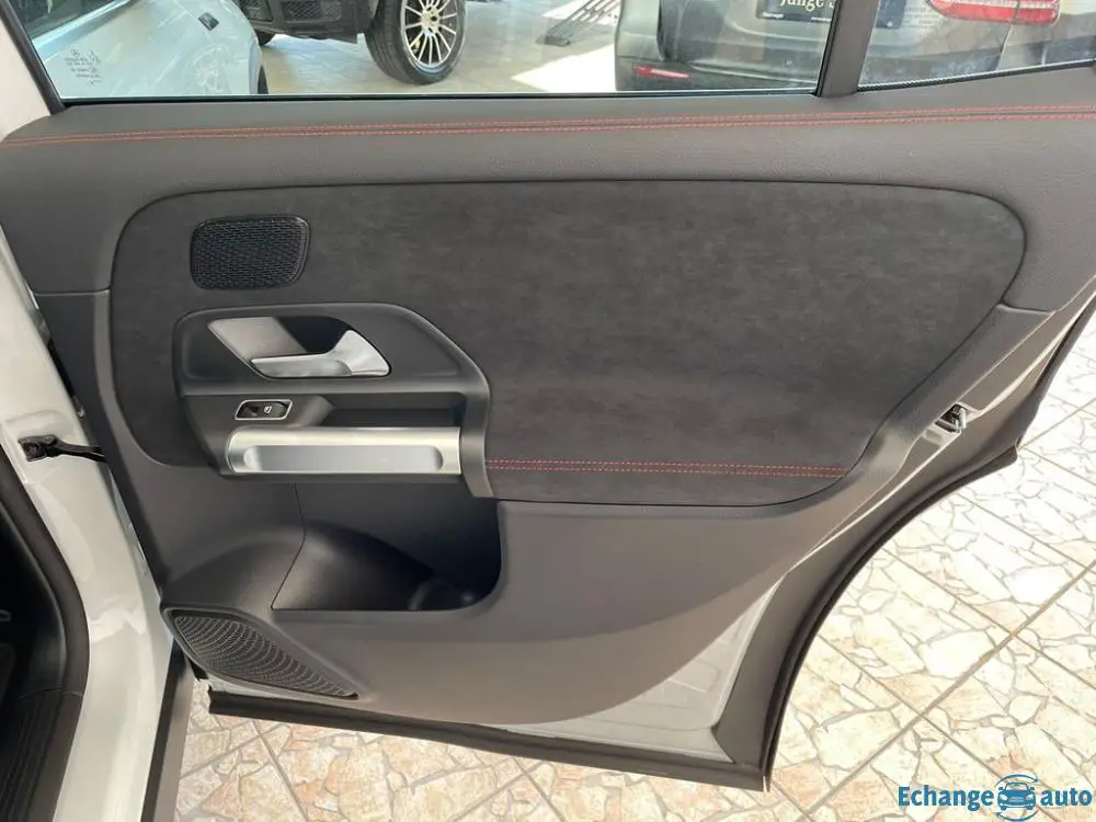 Mercedes-Benz EQB 300 4M AMG Line