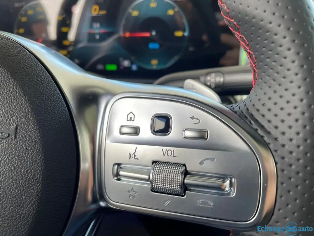 Mercedes-Benz EQB 300 4M AMG Line