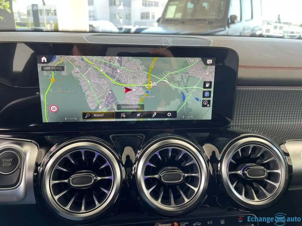 Mercedes-Benz EQB 300 4M AMG Line