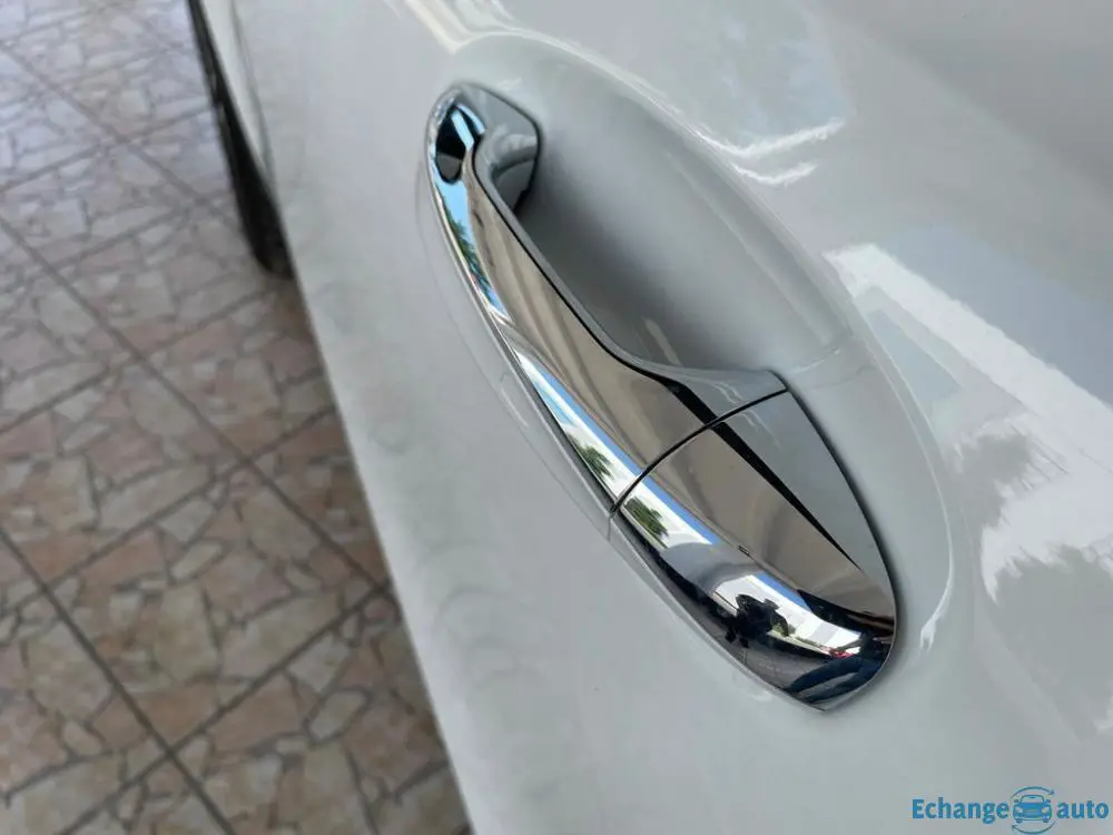 Mercedes-Benz EQB 300 4M AMG Line