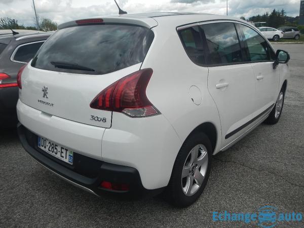 Peugeot 3008 ALLURE 1.6 HDI 1115CV BVM6