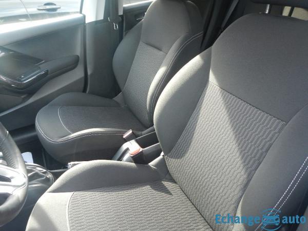 Peugeot 208 STYLE 1.6 HDI 100CV BVM5