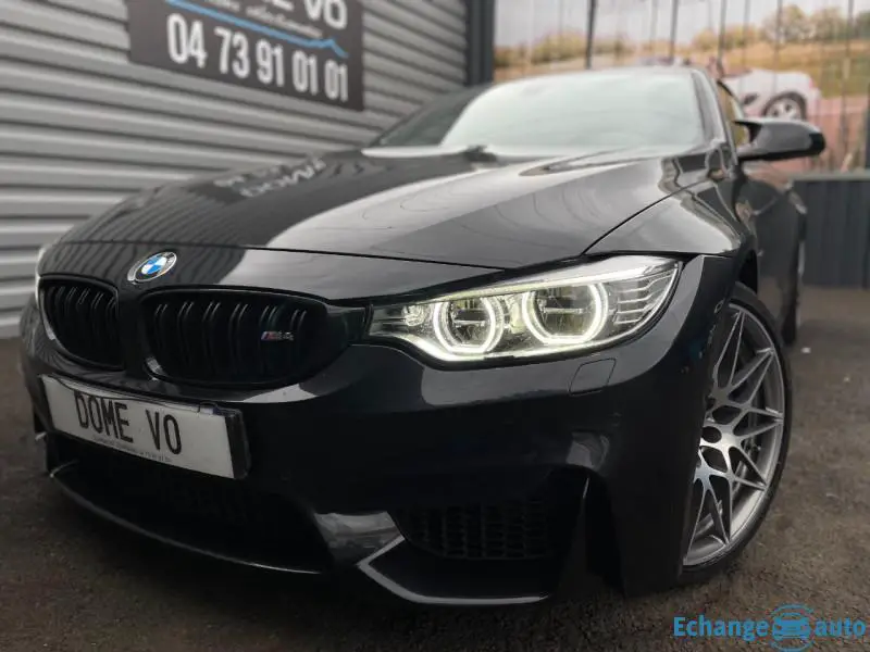 BMW M4 COUPE