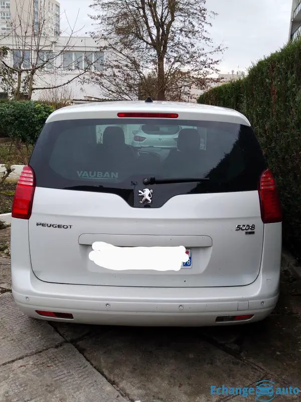 Peugeot 5008 1.6hdi business boîte auto