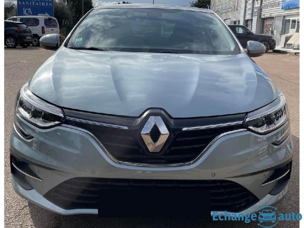 RENAULT MEGANE IV  Blue dCi 115ch Business