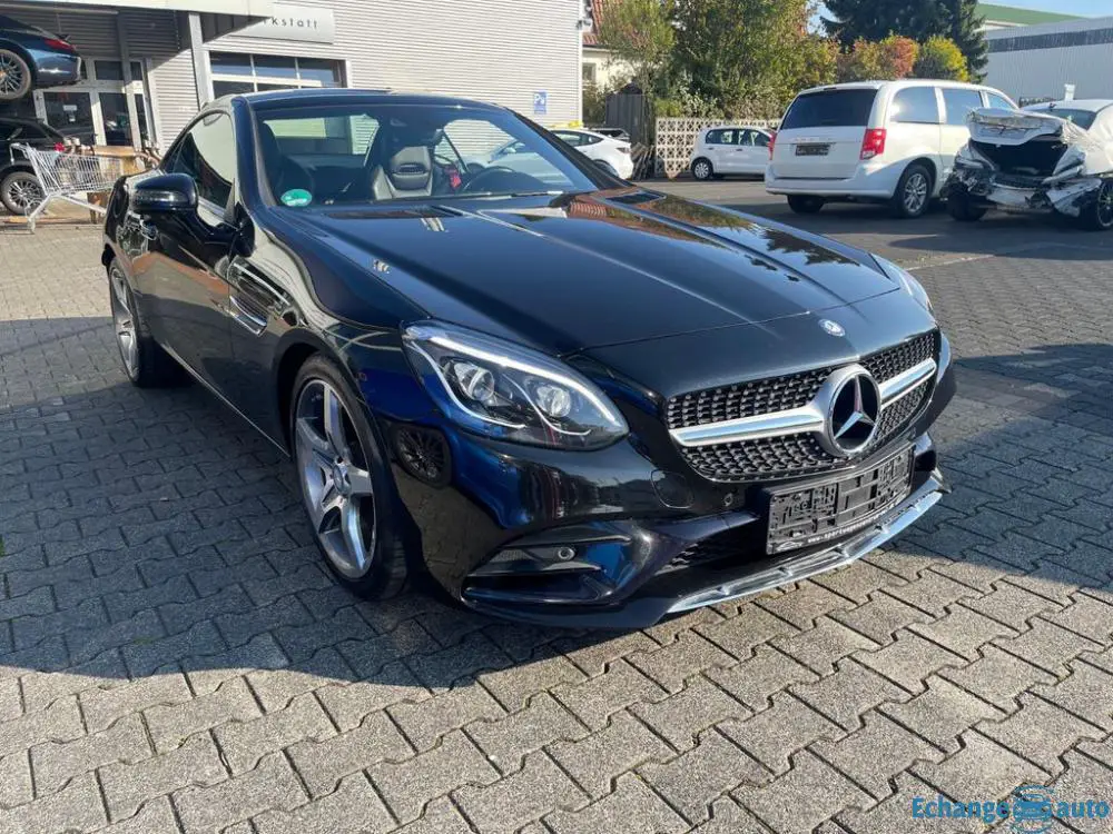 Mercedes-Benz SLC 250 Roadster  AMG Line