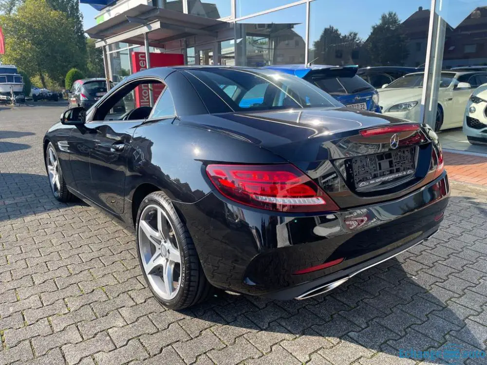 Mercedes-Benz SLC 250 Roadster  AMG Line