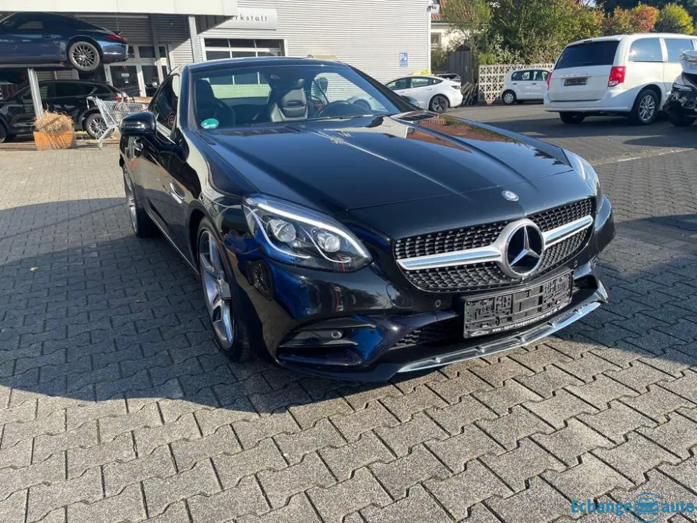 Mercedes-Benz SLC 250 Roadster  AMG Line