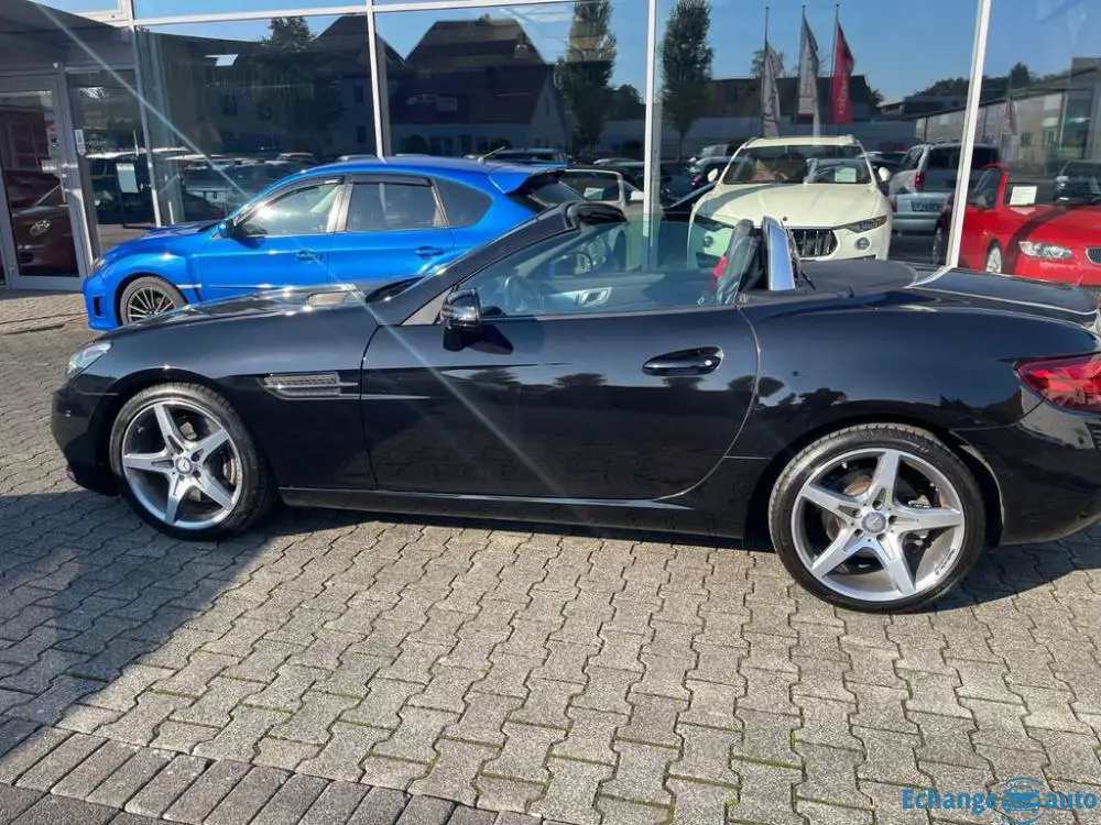 Mercedes-Benz SLC 250 Roadster  AMG Line