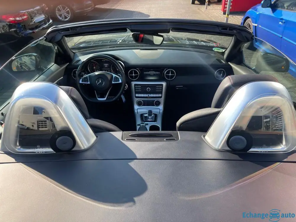 Mercedes-Benz SLC 250 Roadster  AMG Line