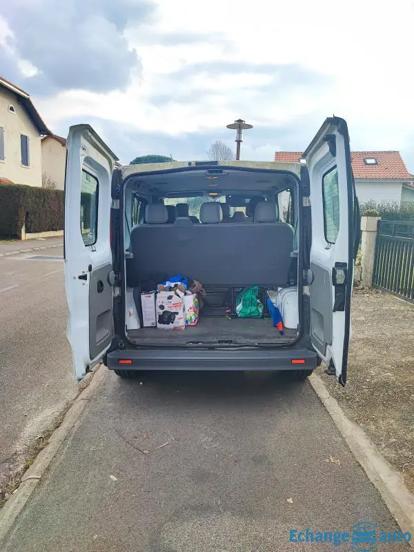 Renault trafic h1n1 9 places